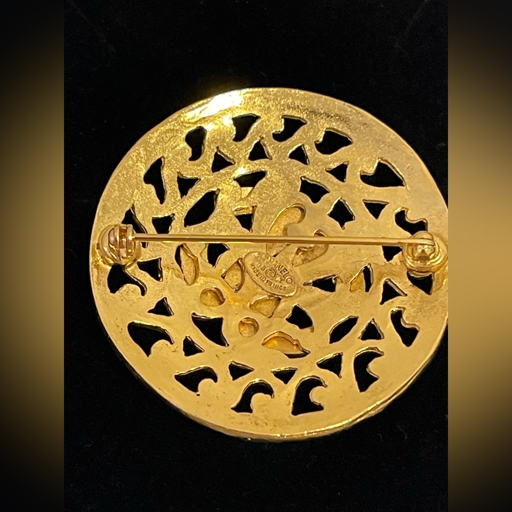 “SOMEWHAT RARE” 💯% AUTHENTIC VINTAGE CHANEL 1995 CC Medallions Brooch (95-A) - Picture 7 of 12